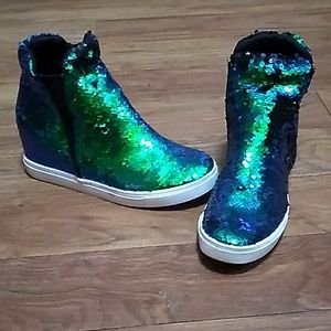Sparkle tennis boots